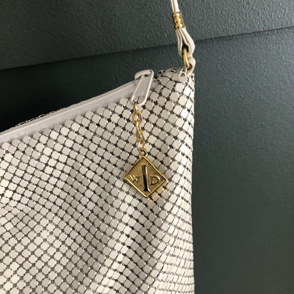 Vintage Whitting and Davis Mesh White Purse - Picture 3 of 5